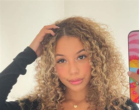 Camila Elle Biography 28 Photos Age Height Real Name Instagram Camila Elle Biography 28 Photos Age Height Real Name Instagram