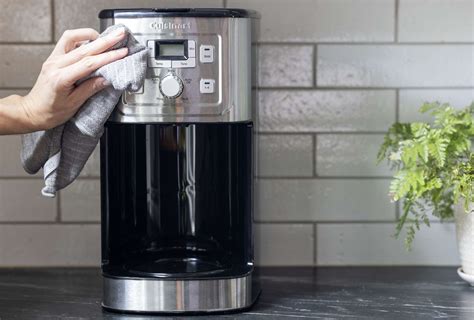 How To Clean My Cuisinart Coffee Maker With Vinegar Coffee Signatures How To Clean My Cuisinart Coffee Maker With Vinegar Coffee Signatures