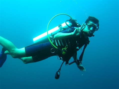 Scuba Diving Deepdive Squad Underwater Scuba Diving Deep Sea Divers