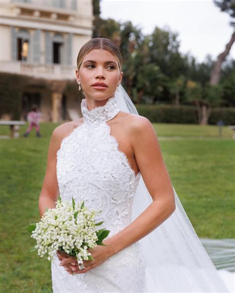 Sofia Richie S Wedding Dresses A Fashion Icon S Stunning Bridal Look Sofia Richie S Wedding Dresses A Fashion Icon S Stunning Bridal Look
